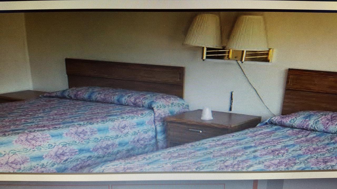 Relax Inn Montour Falls Exterior foto